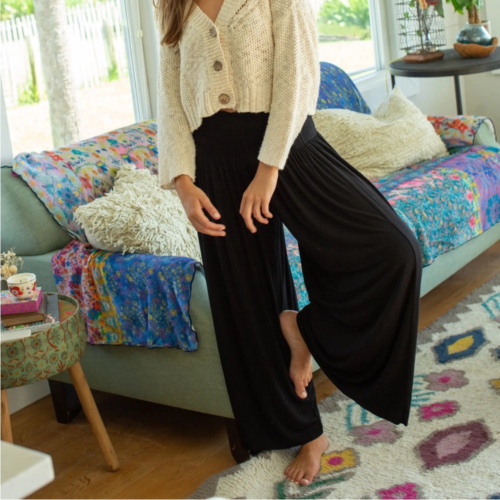 Natural Life Make A Move "ButterSoft" Knit Palazzo Pant - Black - S